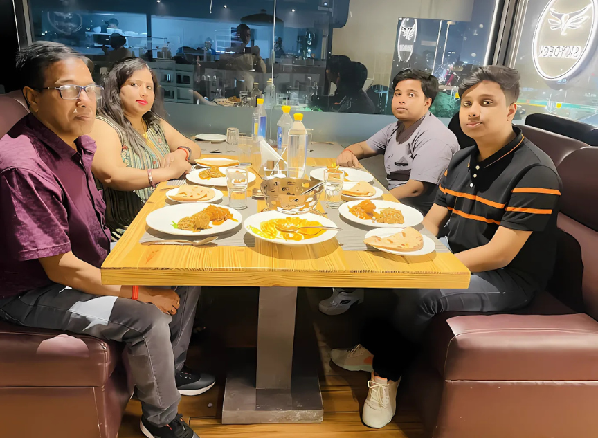 best-rooftop-restaurant-in-patna-food-img